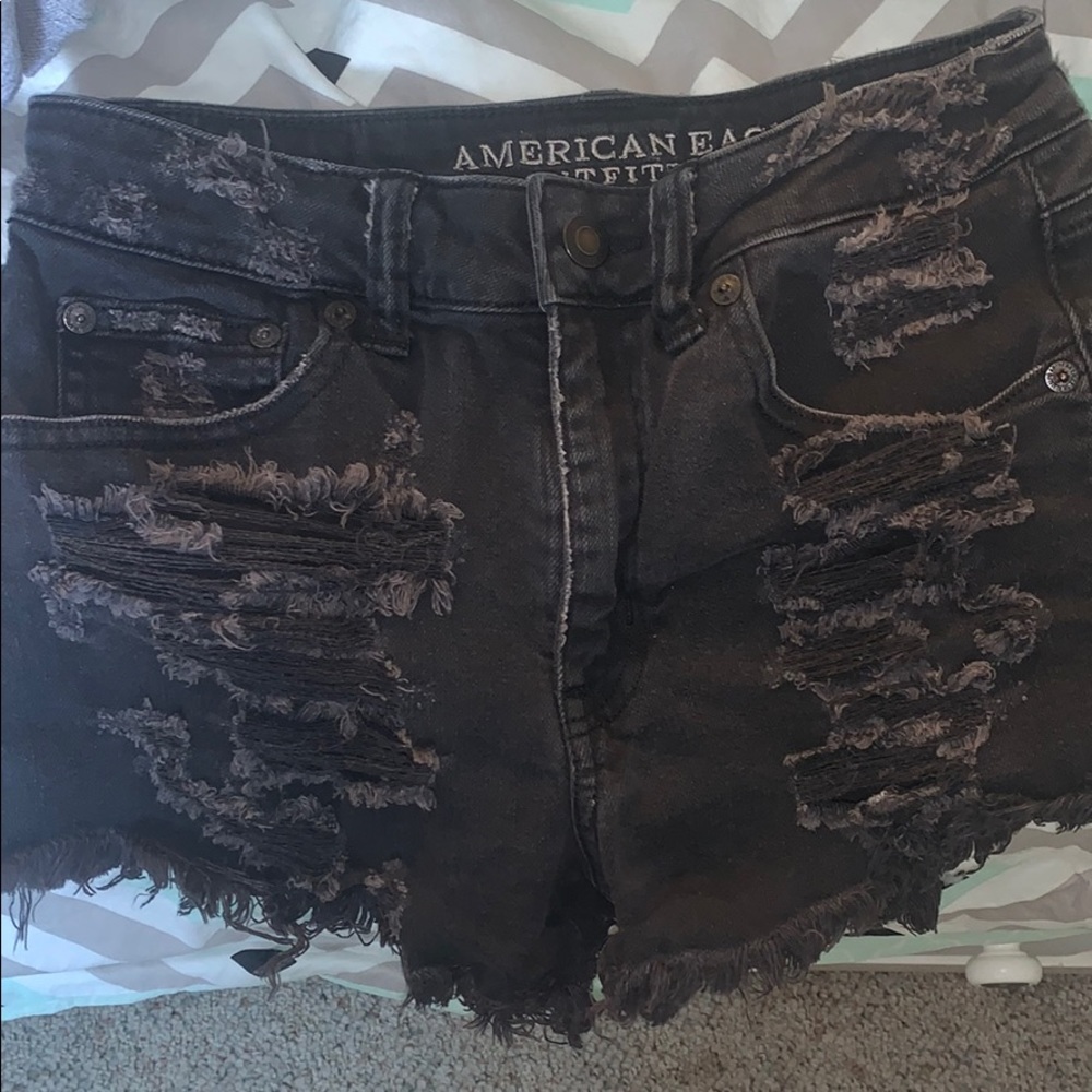 American Eagle distressed black shorts
